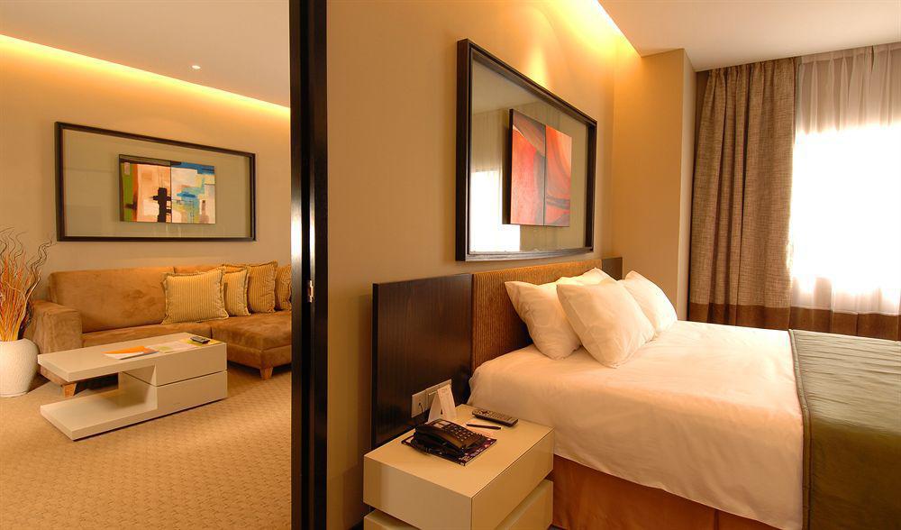 Q Hotel Kuala Lumpur Oda fotoğraf