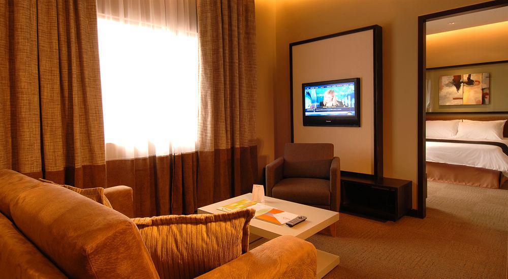 Q Hotel Kuala Lumpur Oda fotoğraf